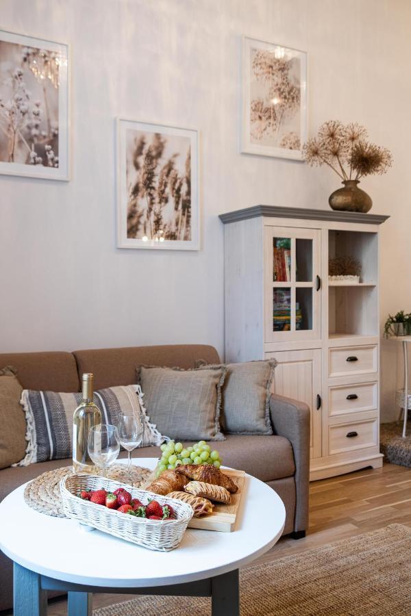 Old Town Wawel II Premium Apartments Cracovia Exterior foto